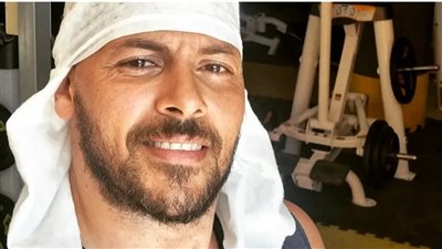 بهذه الطريقة.. أحمد التهامي يستعيد ذكريات طفولته