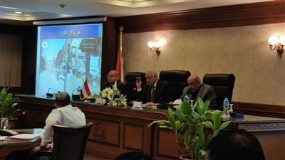 تكليفات وتشديدات.. تفاصيل اجتماع محافظ الجيزة مع إدارة المتابعة الإلكترونية 