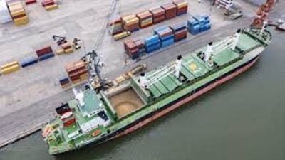سفينة عربية تحمل حبوب أوكرانية إلى ميناء طرابلس