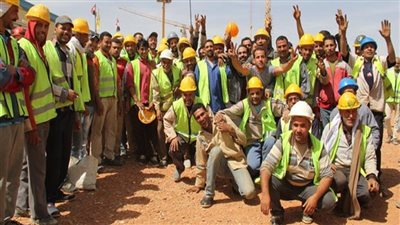 اتحاد عمال مصر يطالب بوجود مساكن للعمال في المدن الجديدة (فيديو)