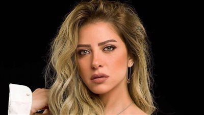 ريم مصطفى تخطف الأنظار بأحدث ظهور لها
