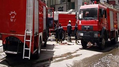  الحماية المدنية تدفع بـ 6 سيارات للسيطرة على حريق بمخزن في الحضرة بالإسكندرية 