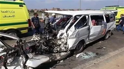 اشتعال النيران بسيارة و11 مصابا.. ماذا حدث أعلى محور الضبعة ؟