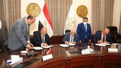  محافظ القاهرة: إنشاء مدرسة ثانوية للفواخير يعتبر استكمال لمسيرة إحياء تاريخ صناعة التراث 