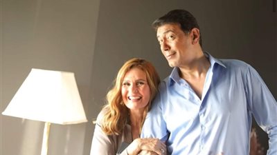 أحمد وفيق ينشر صورة بصحبة يسرا من كواليس مسلسل 'روز وليلى'