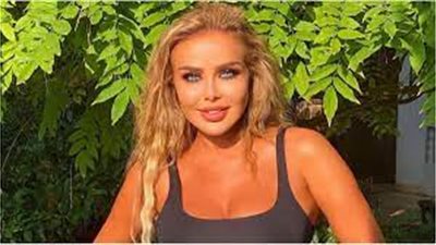 بإطلالة جريئة رولا سعد في عطلتها الصيفية بفستان جذاب