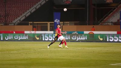 مرور 20 دقيقة.. التعادل السلبي يسيطر على مجريات مباراة الأهلي وفاركو