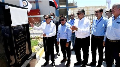  وزير البترول يضع حـجـر الأسـاس لتوسعات منطقـة ميناء الحمـراء البترولى