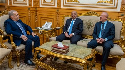 اتفاق بين محافظة الإسكندرية ووزارتي الإنتاج الحربي والتنمية المحلية لشراء 40 حافلة