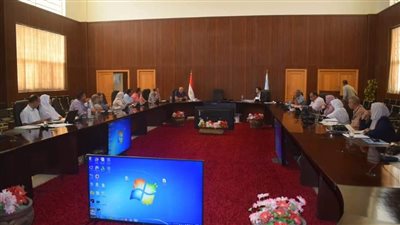 ضوابط جديدة بشأن الأراضي الفضاء والجمعيات والشباب بالبحر الأحمر