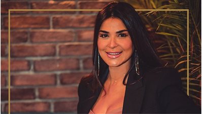 بإطلالة صيفية.. نورهان منصور تثير إعجاب جمهورها 