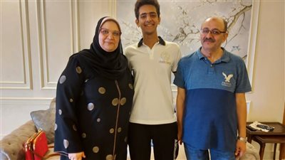 الأول علمي علمي بالثانوية العامة: 