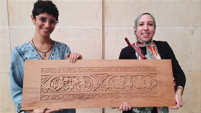 الشباب يكتشفون “فن الأويما” في متحف الحضارة بالفسطاط