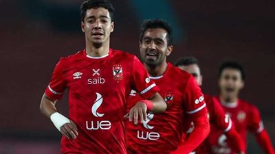 بثنائية زياد طارق وغريب.. الأهلي يضرب الاتحاد السكندري بثنائية في الشوط الأول