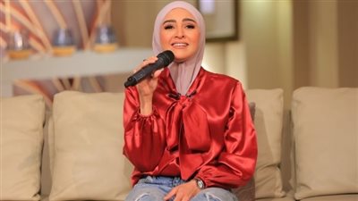 عمل جديد يجمع بينها وبين محمد منير.. تعرف على أبرز تصريحات هلا رشدي