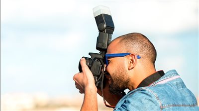 عاجل.. قرار حكومي بشأن قواعد التصوير الشخصي في الأماكن العامة