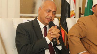 مصطفى بكري: الوفد يحمل لواء المواطنة براية 