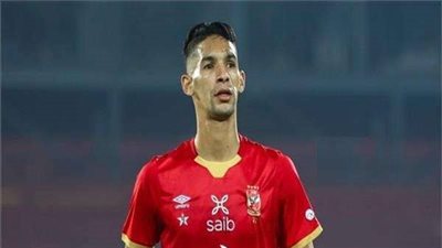 بديل بانون.. الأهلي يقرر عودة مدافع الفريق