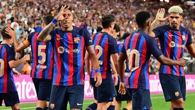 موعد ظهور صفقة برشلونة الجديدة داخل الكامب نو 