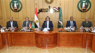 محافظ المنوفية: اتخاذ إجراءات عاجلة ووضع خطة تنفيذية لترشيد استهلاك الكهرباء