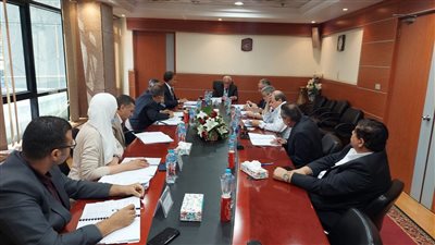 محافظ بورسعيد يترأس اجتماع مجلس إدارة المنطقة الحرة للاستثمار