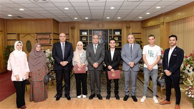 جامعة المنصورة تكرم أوائل الثانوية العامة من أبناء الدقهلية