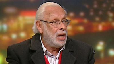 هجوم حاد من رواد 