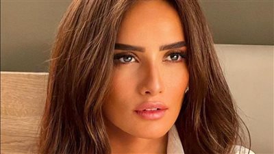 مشاكل نفسية وخيانة وماضي يلازم زينة في أولى حلقات 