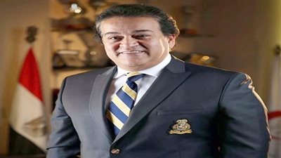 من هو خالد عبدالغفار وزير الصحة الجديد؟