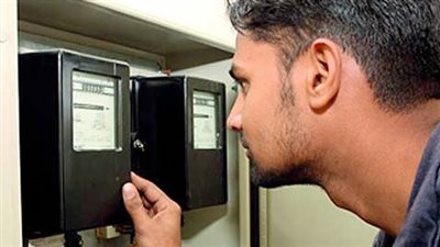 متحدث الكهرباء يكشف سبب تراكم قراءة العداد (فيديو)