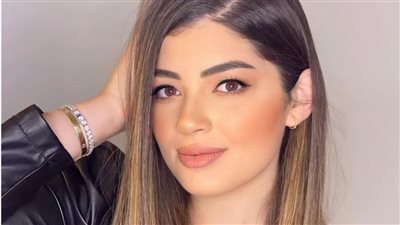 ليلى أحمد زاهر تشارك متابعيها بإطلالة جديدة