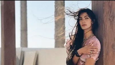 تارا عماد برفقة كلبها في أحدث ظهور لها