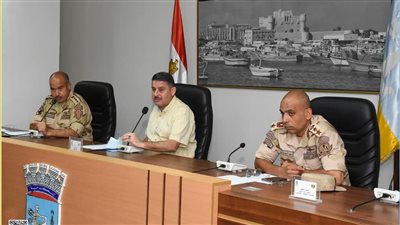 محافظ الإسكندرية يتابع التجهيزات الخاصة بالتدريب العملي لمواجهة الكوارث (صور)