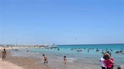 محافظ البحر الأحمر يكشف تفاصيل افتتاح الشاطىء العام بالغردقة (فيديو)