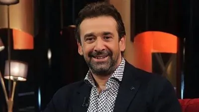 بدأ طفلًا وصار نجمًا.. تعرف على أهم محطات كريم عبد العزيز في يوم ميلاده