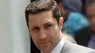 قبل البيرة ولا بعدها؟..تعليق علاء مبارك على انسحاب يوسف زيدان من تكوين