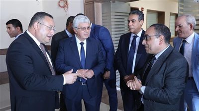وزير التعليم العالي يتفقد جامعة الإسكندرية الأهلية