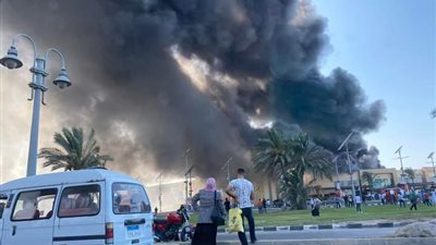 محافظ الإسكندرية: إخماد حريق كارفور وإصابة شخصين