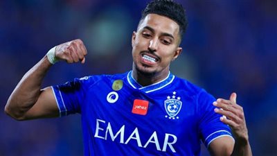 نجم الكرة السعودية يكشف موقف الدوسري مع الهلال قبل مباراة الزمالك