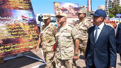 محافظ الإسكندرية وقائد قوات الدفاع الشعبي والعسكري يشهدان تنفيذ اصطفاف المركبات والمعدات الهندسية للأجهزة التنفيذية 