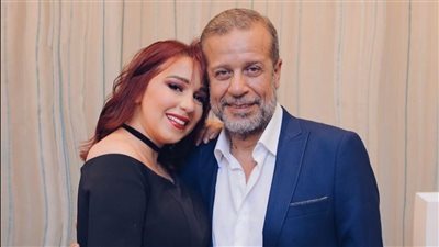 زوجة شريف منير توجه رسالة قاسية لابنتيها.. هل انفصلت عن والدهم؟