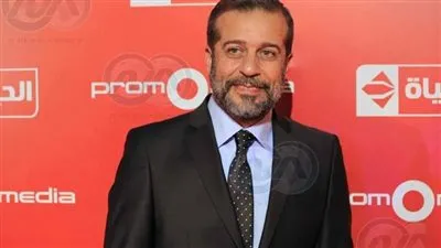 هل تزوج شريف منير على لورا عماد؟ تكهنات حول طلاق شريف منير ولورا عماد بعد هجومها على بناتها