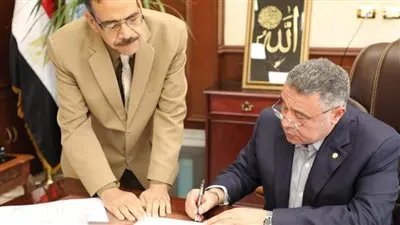 بنسبة نجاح بلغت ٩٧.٧.. محافظ البحر الأحمر يعتمد نتيجة الدور الثاني للشهادة الإعدادية