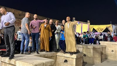 أهالي الصعيد تسيطر على مسرح مهرجان القعلة في حفل ياسين التهامي