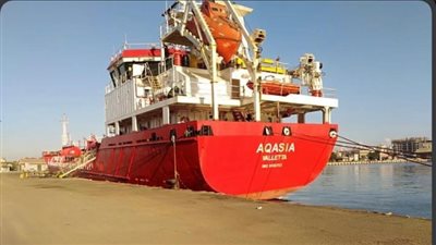 شحن 5 آلاف طن صودا ك أو ية وتداول 29 سفينة بموانئ بورسعيد