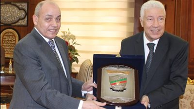 المستشار عزت أبو زيد يستقبل رئيس هيئة قضايا الدولة