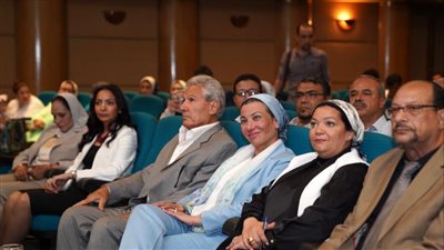 وزيرة البيئة تسلم الفائزين من الصحفيين جوائز مسابقة سوزان زكي للتميز الصحفي