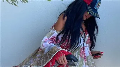 بالأحمر.. هيفاء وهبي تغازل متابعيها في أحدث ظهور لها 