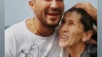 إنهيار والدة جورج الراسي بنوبة بكاء شديدة أثناء تشييع جثمان نجلها