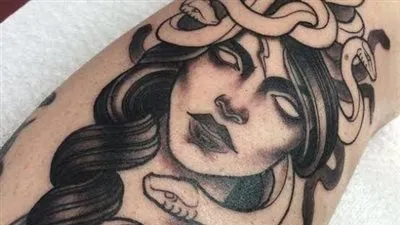 13 سرا عن وشم ميدوسا